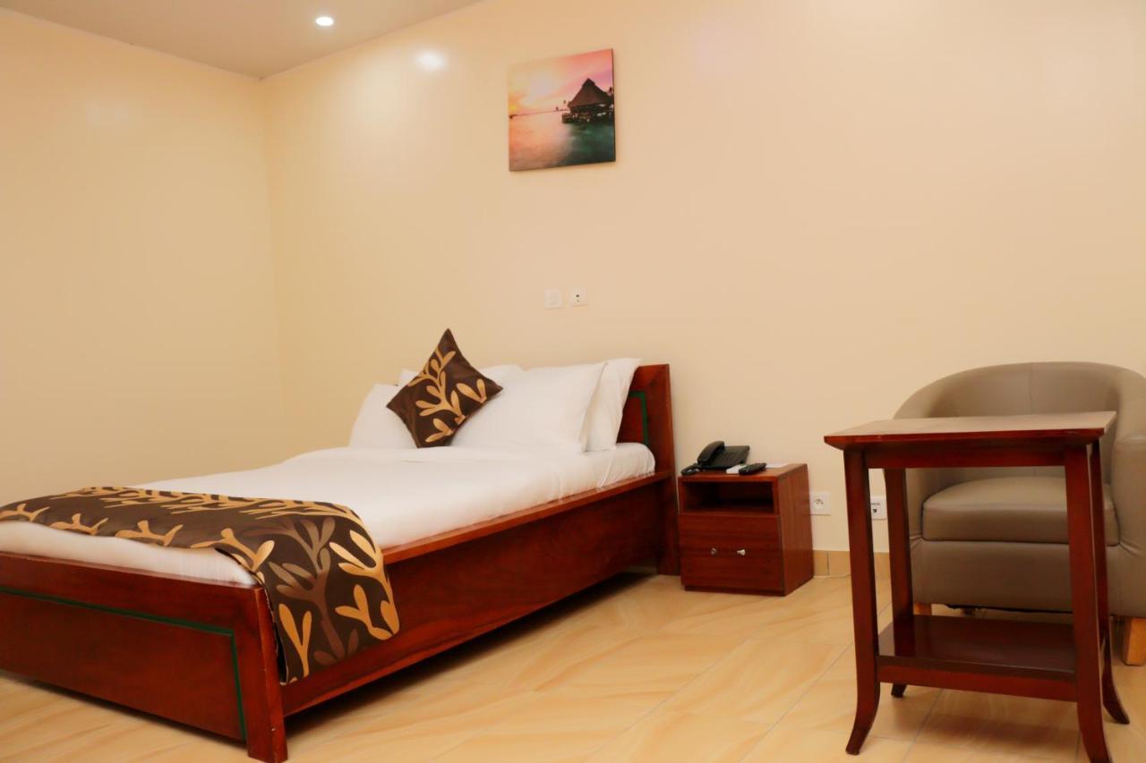 אבידג'אן Hotel Laval מראה חיצוני תמונה