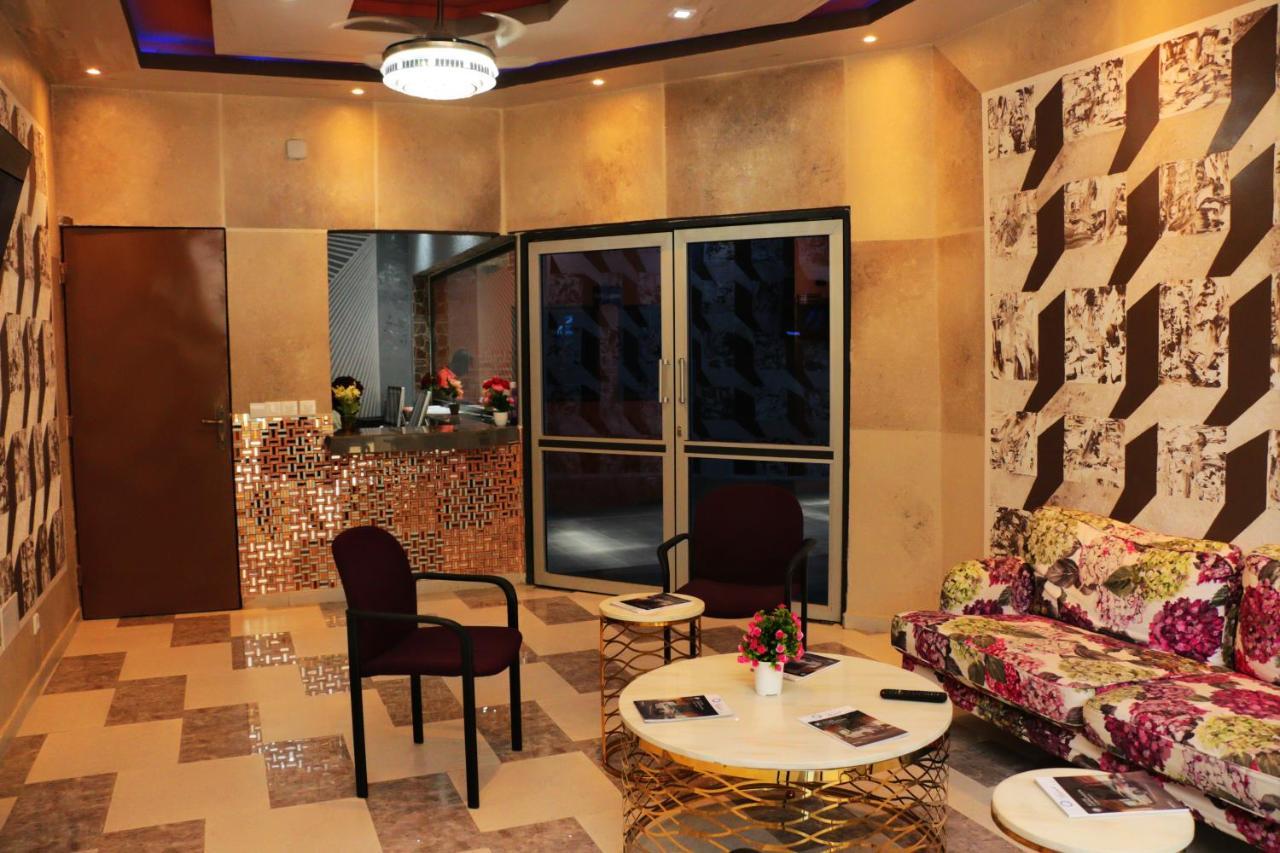 אבידג'אן Hotel Laval מראה חיצוני תמונה