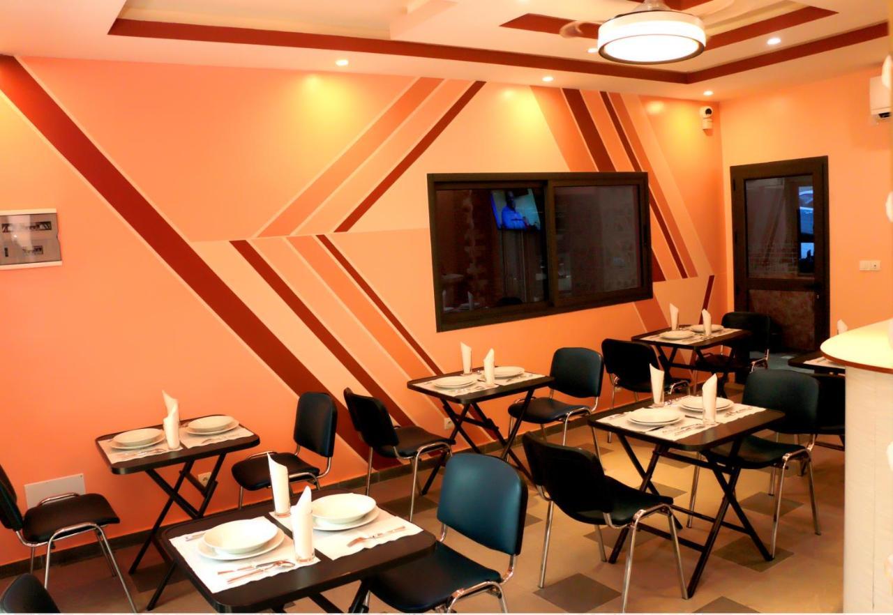 אבידג'אן Hotel Laval מראה חיצוני תמונה